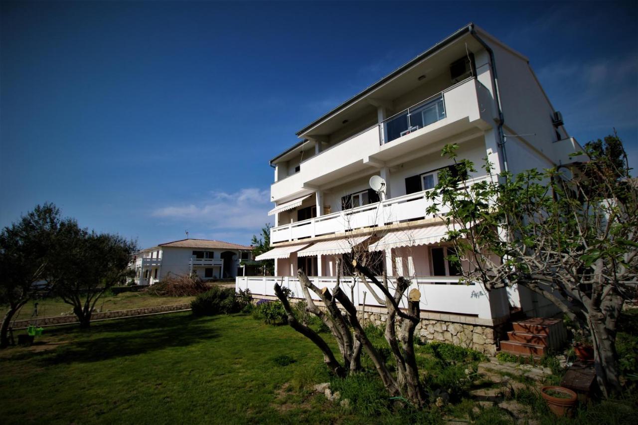 Apartments And Rooms With Parking Space Pag - 13060 파그 외부 사진