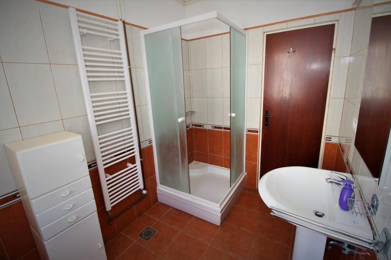 Apartments And Rooms With Parking Space Pag - 13060 파그 외부 사진